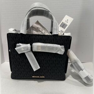 NWT Michael Kors Emilia Purse with strap.